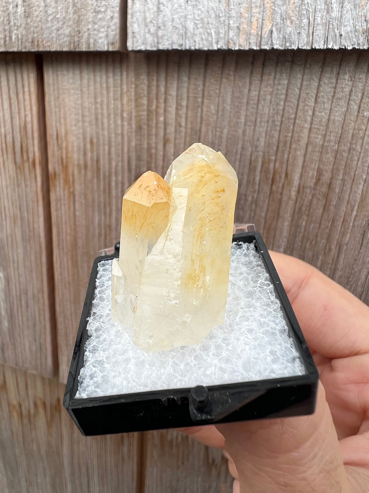 Halloysite in Quartz from Colombia