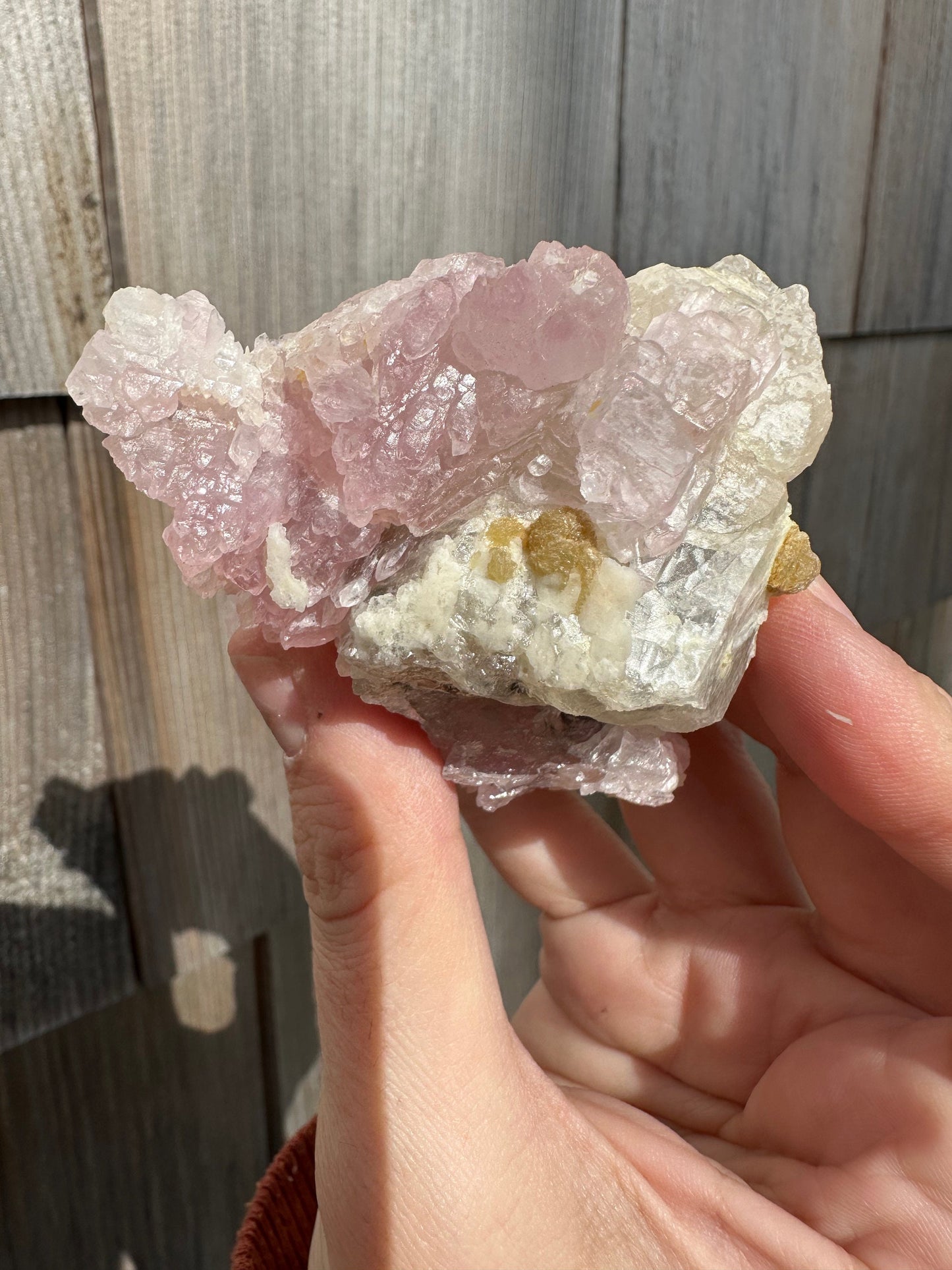 Cabinet Elestial Rose Quartz on Quartz from Brazil