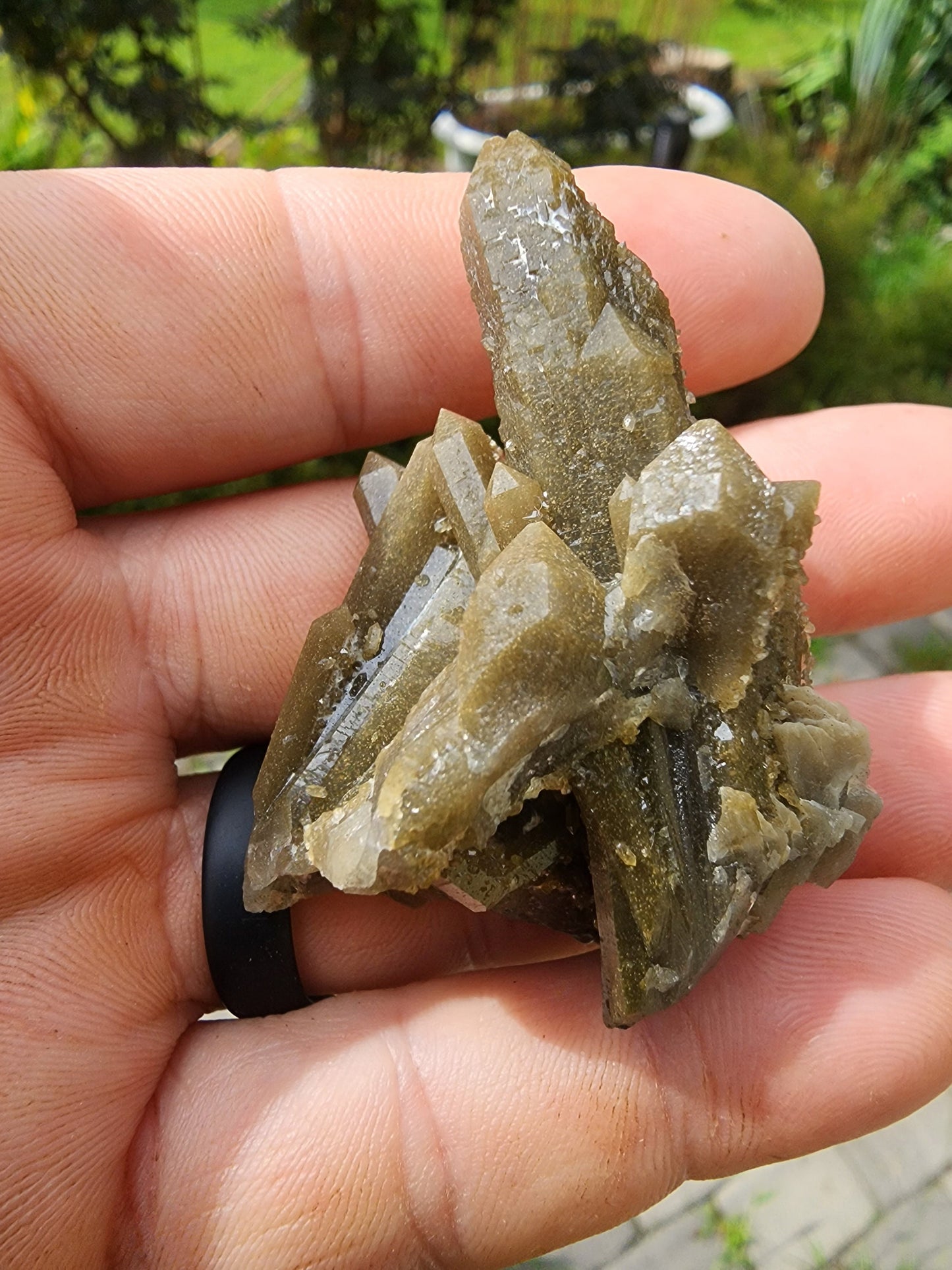 Hedenbergite in Quartz Cluster from Inner Mongolia