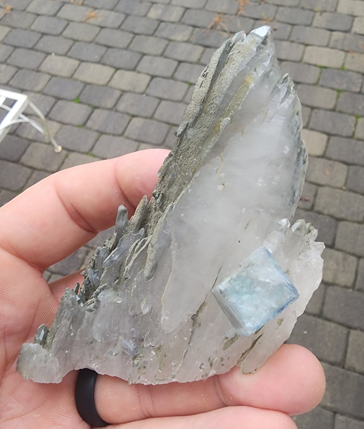Yaogangxian Fluorite on Quartz from Yaogangxian Mine, China