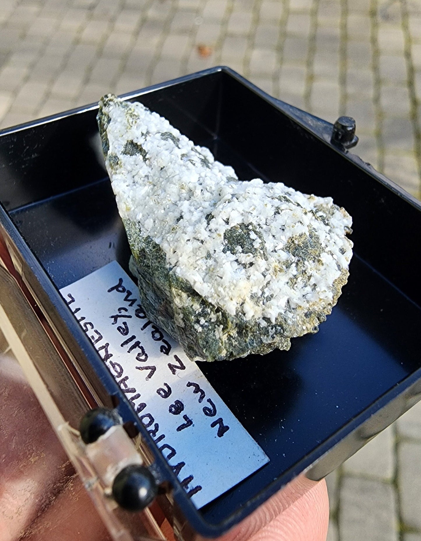 Hydromagnesite from Lee Valley Quarry, New Zealand