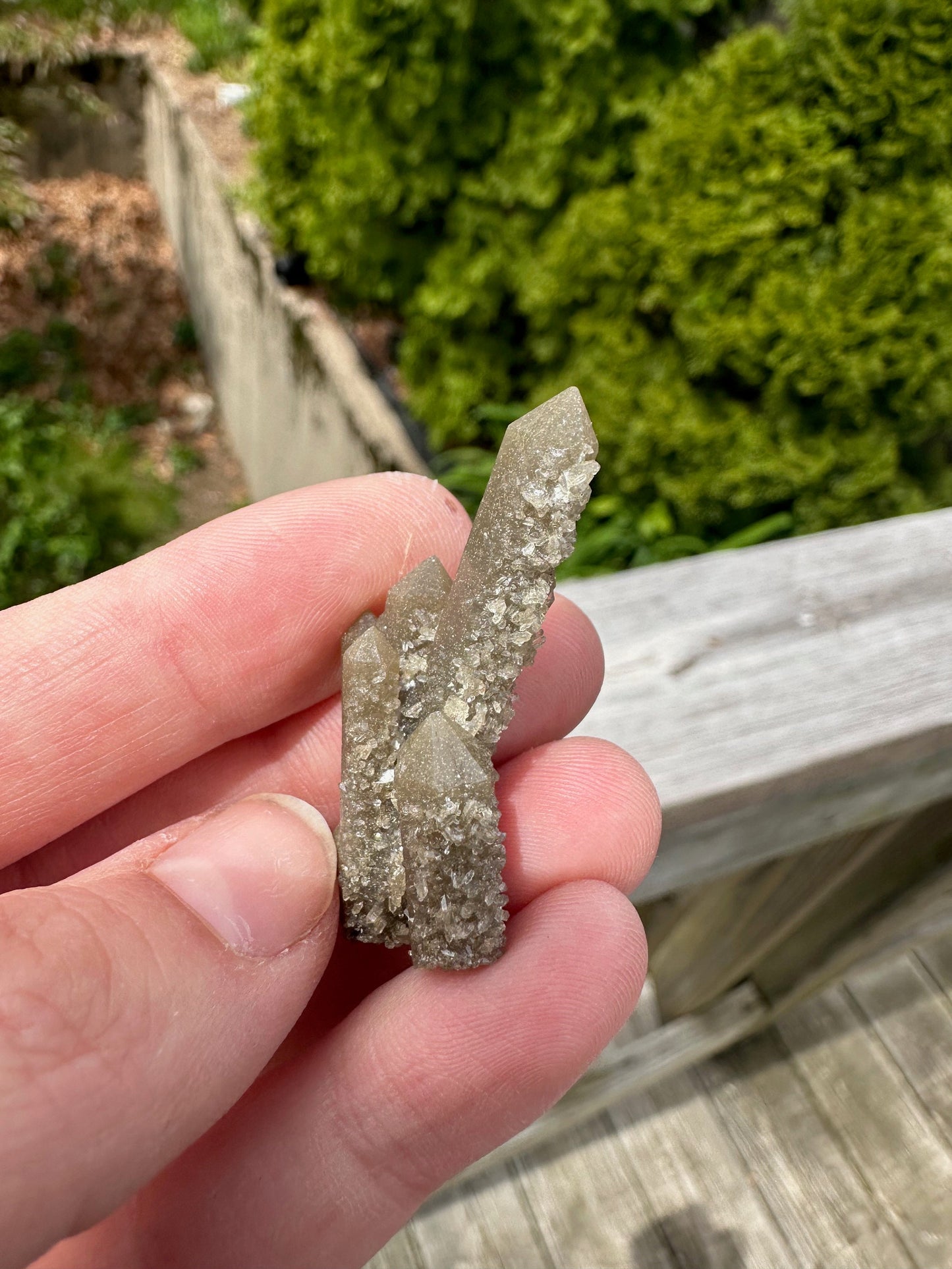 Hedenbergite in Quartz Cluster from Inner Mongolia
