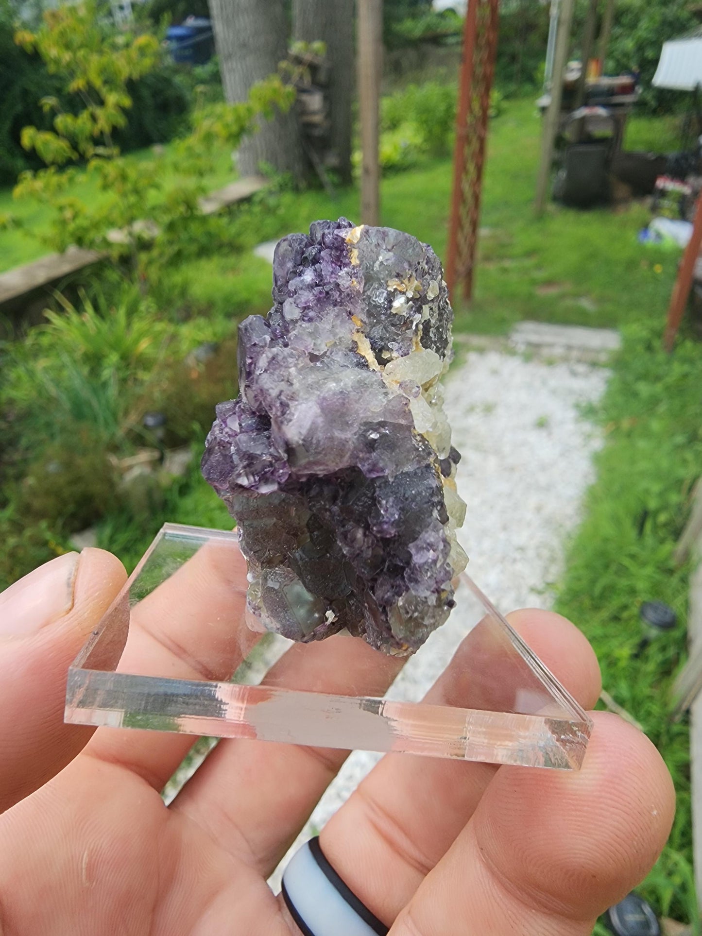 Fluorite w/ Goshenite from Erongo, Namibia