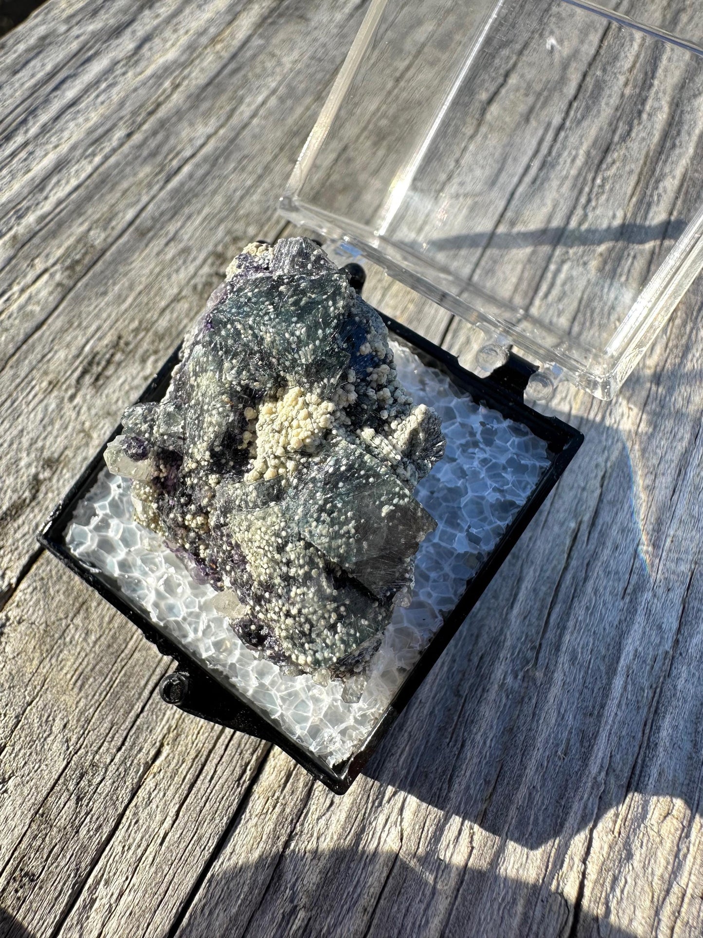 YGX Muscovite in Fluorite with Bismuthinite from China