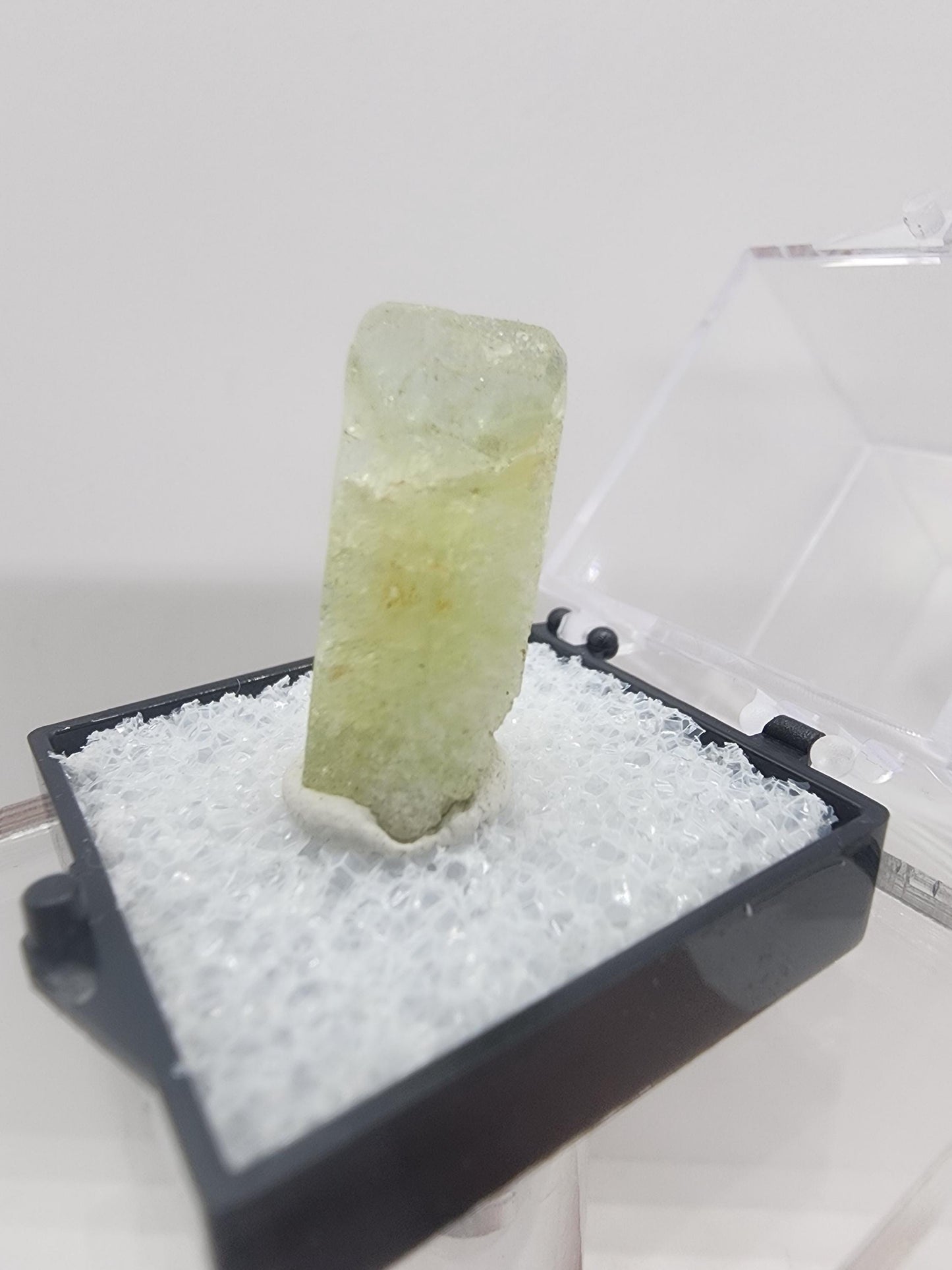 Heliodor Crystal from Padre Paraíso, Minas Gerais, Brazil